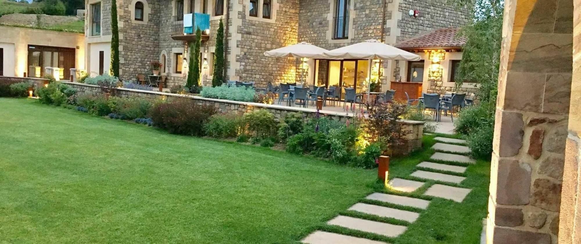 La Fuentona De Santillana Santillana del Mar Extérieur photo